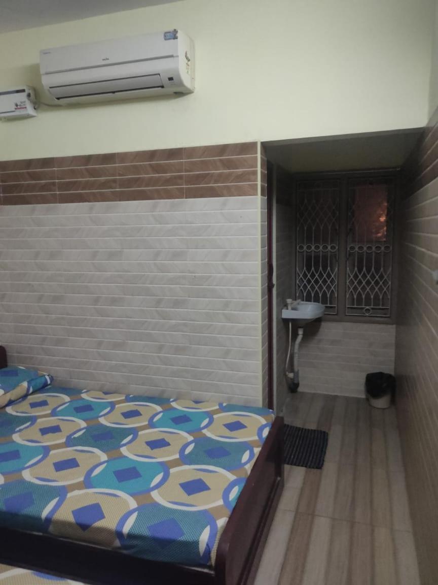 Sri Vari Residency Hostel ฮอร์นีเบ็ชวา ภายนอก รูปภาพ
