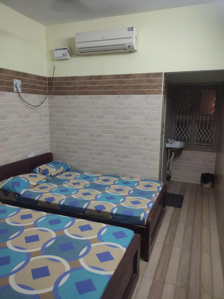 Sri Vari Residency Hostel ฮอร์นีเบ็ชวา ภายนอก รูปภาพ